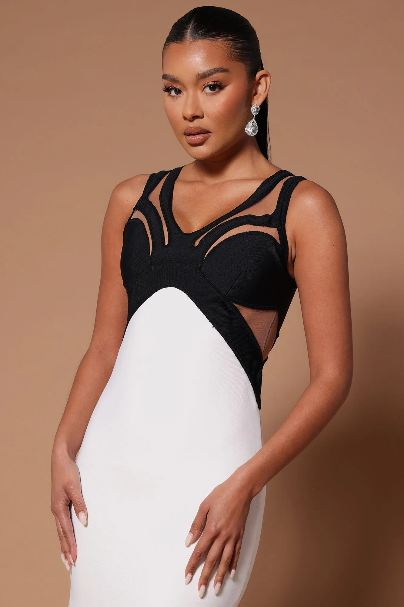 Alyssa Bandage Maxi Dress - Black/White