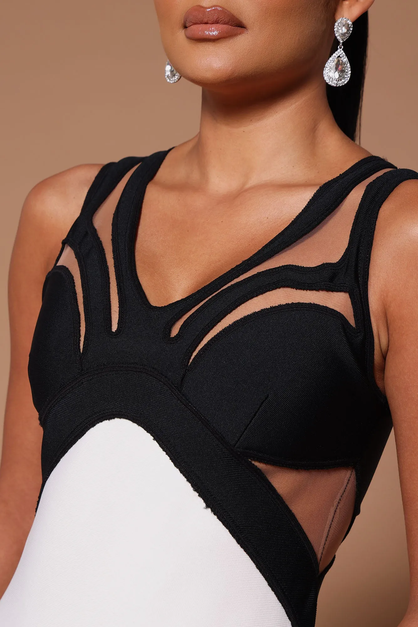 Alyssa Bandage Maxi Dress - Black/White