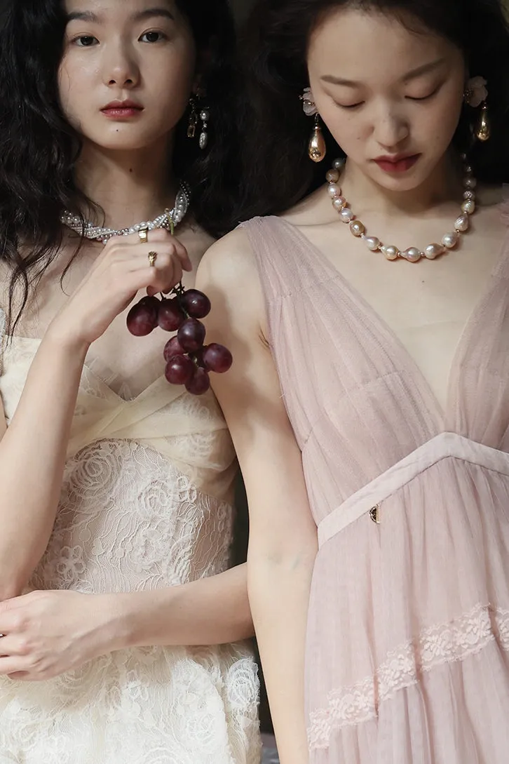 Molifusu | Waltz Veil Layered Dress